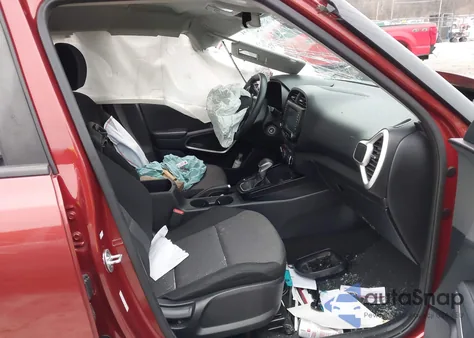 2020 Kia Soul Lx z USA, uszkodzony, nr VIN KNDJ23AU6L7083155